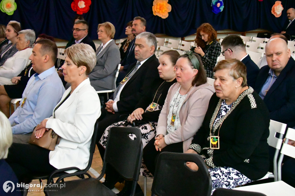O księżyc Twardowskiego i jubileusz w Biszczy: Poezja, serce i 20 lat pracy z pasją