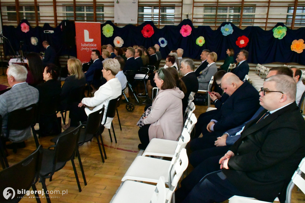O księżyc Twardowskiego i jubileusz w Biszczy: Poezja, serce i 20 lat pracy z pasją