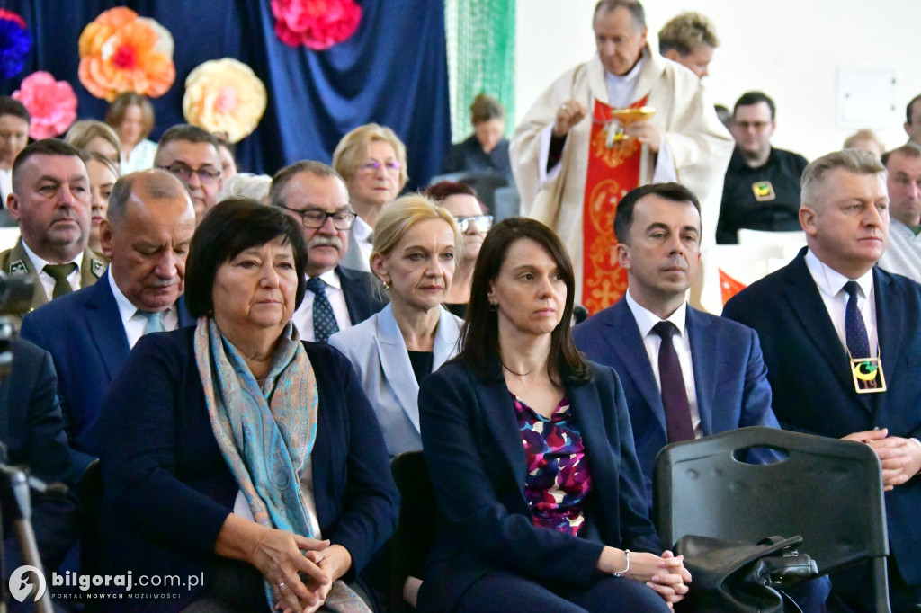 O księżyc Twardowskiego i jubileusz w Biszczy: Poezja, serce i 20 lat pracy z pasją