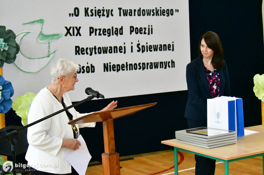 O księżyc Twardowskiego i jubileusz w Biszczy: Poezja, serce i 20 lat pracy z pasją