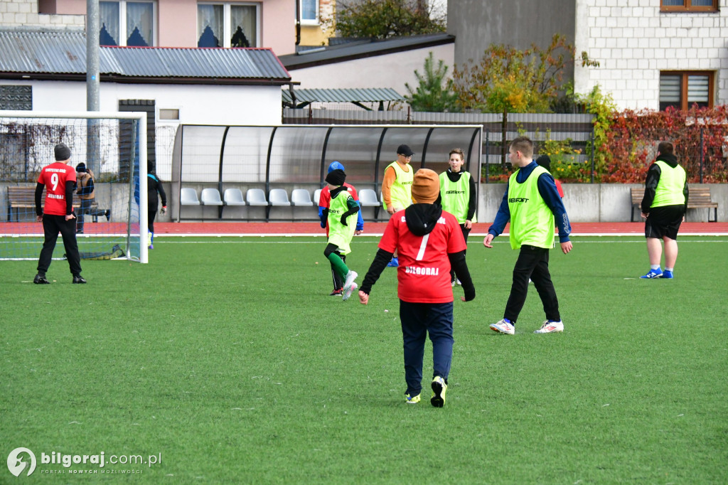 Ministranci uczcili Jana Pawła II sportową rywalizacją na boiskach PCS