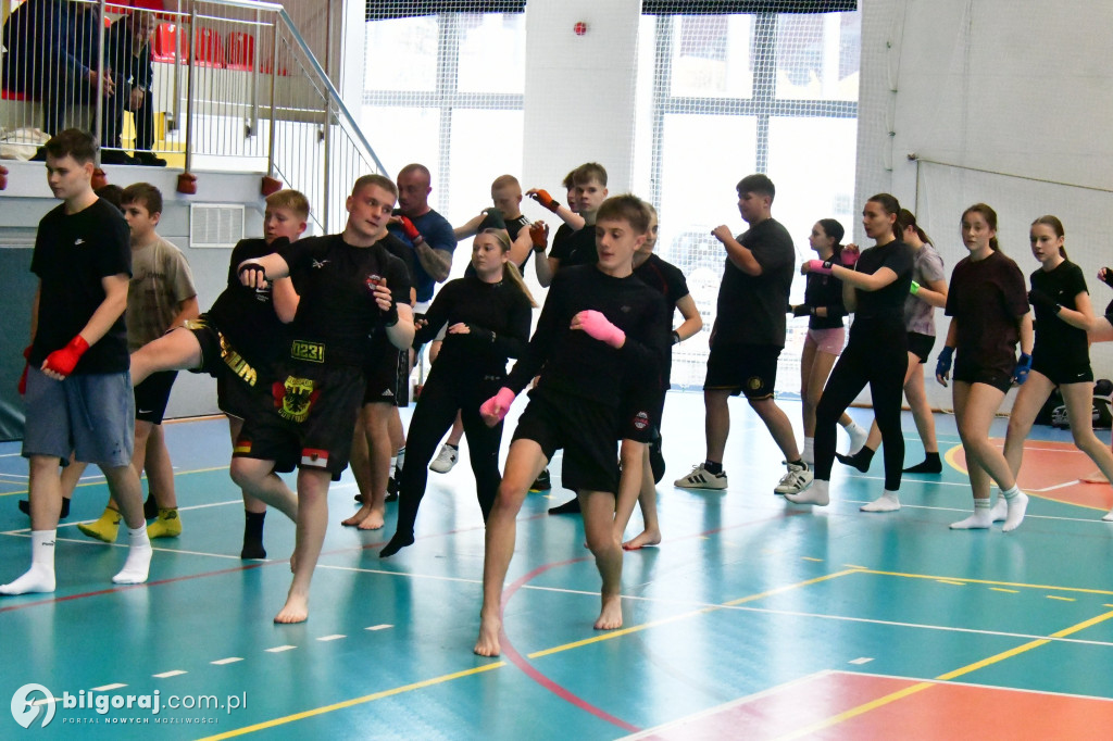 Mistrz Świata w Biłgoraju! Bartosz Botwina poprowadził seminarium MMA dla ponad 150 pasjonatów