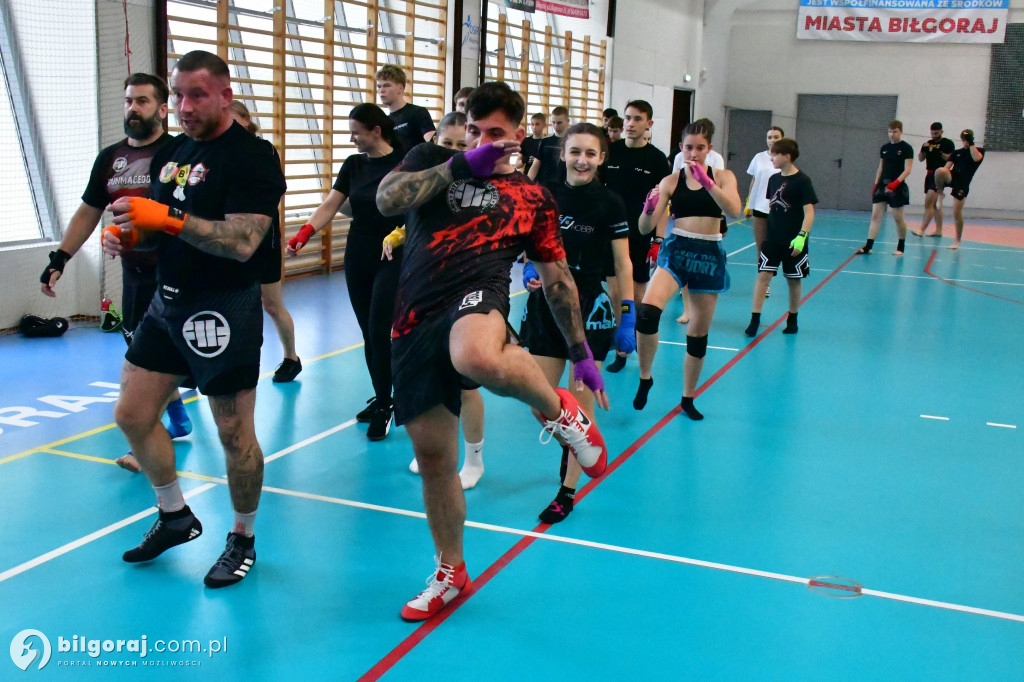 Mistrz Świata w Biłgoraju! Bartosz Botwina poprowadził seminarium MMA dla ponad 150 pasjonatów