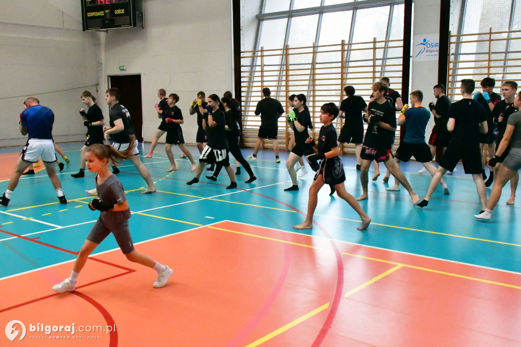 Mistrz Świata w Biłgoraju! Bartosz Botwina poprowadził seminarium MMA dla ponad 150 pasjonatów