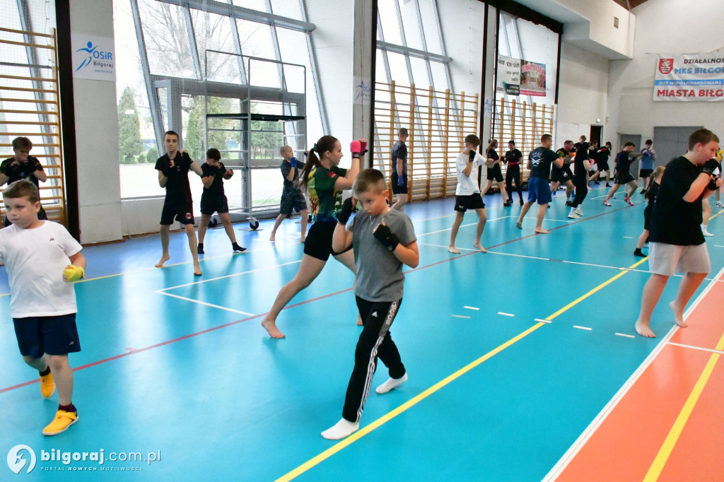 Mistrz Świata w Biłgoraju! Bartosz Botwina poprowadził seminarium MMA dla ponad 150 pasjonatów