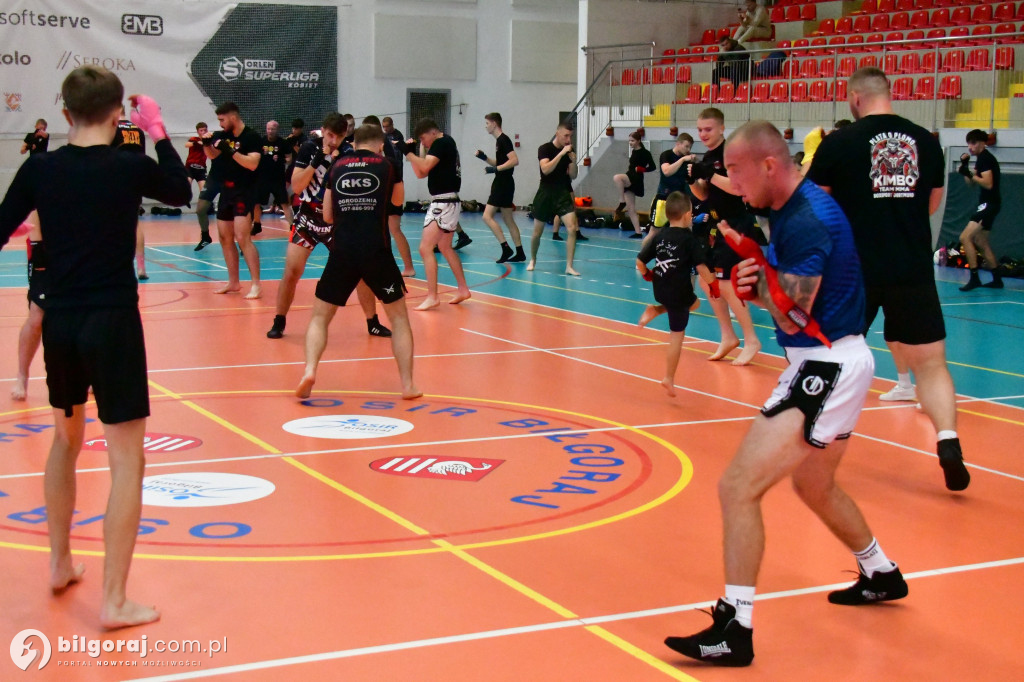 Mistrz Świata w Biłgoraju! Bartosz Botwina poprowadził seminarium MMA dla ponad 150 pasjonatów