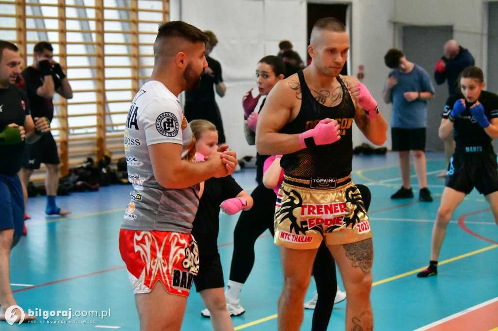 Mistrz Świata w Biłgoraju! Bartosz Botwina poprowadził seminarium MMA dla ponad 150 pasjonatów