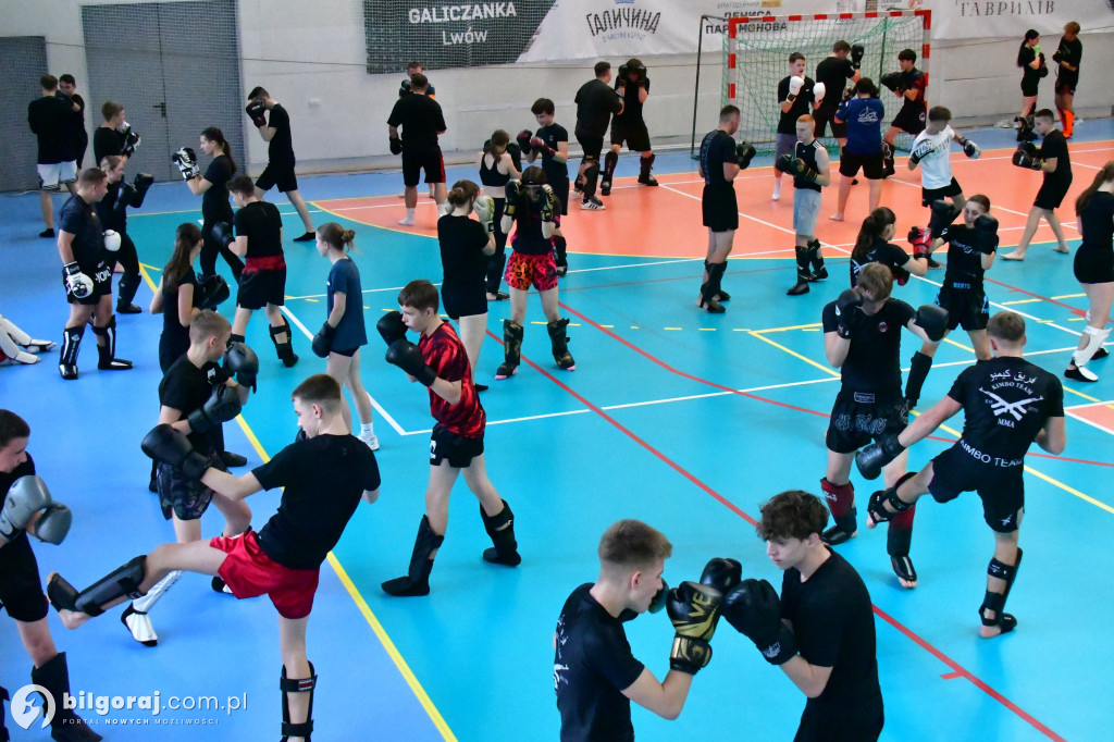 Mistrz Świata w Biłgoraju! Bartosz Botwina poprowadził seminarium MMA dla ponad 150 pasjonatów