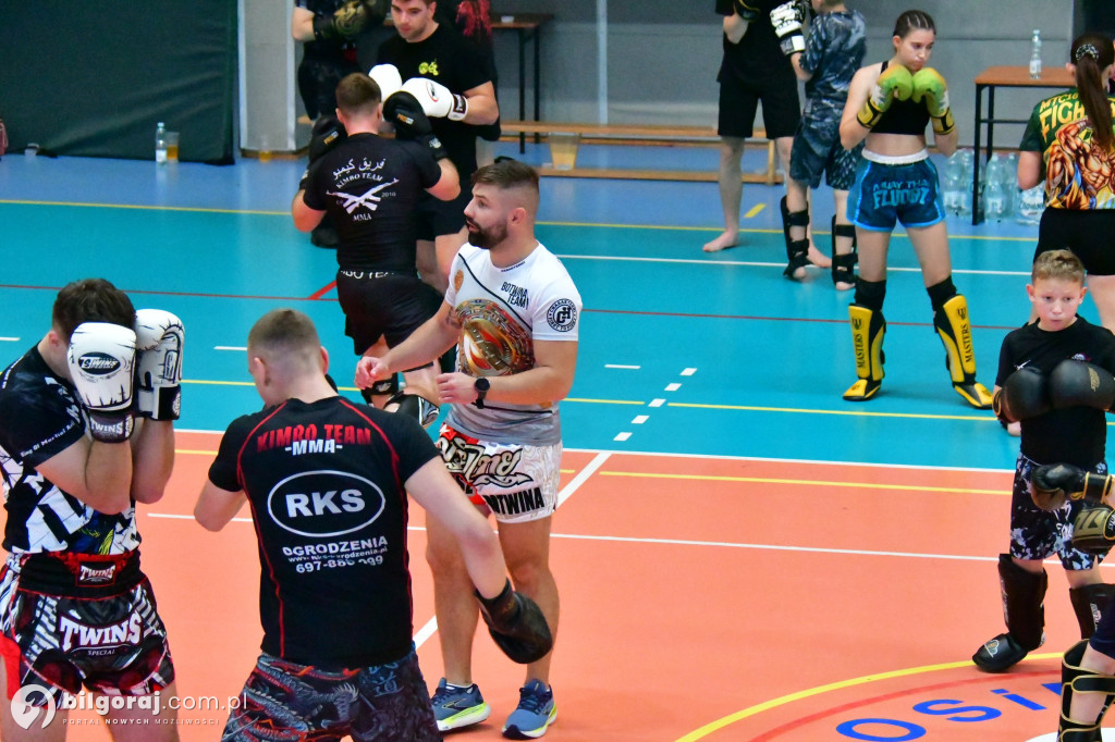 Mistrz Świata w Biłgoraju! Bartosz Botwina poprowadził seminarium MMA dla ponad 150 pasjonatów