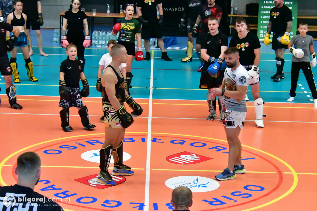 Mistrz Świata w Biłgoraju! Bartosz Botwina poprowadził seminarium MMA dla ponad 150 pasjonatów