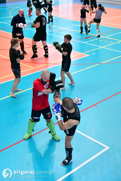Mistrz Świata w Biłgoraju! Bartosz Botwina poprowadził seminarium MMA dla ponad 150 pasjonatów