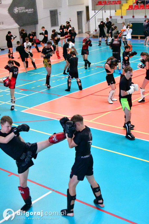 Mistrz Świata w Biłgoraju! Bartosz Botwina poprowadził seminarium MMA dla ponad 150 pasjonatów