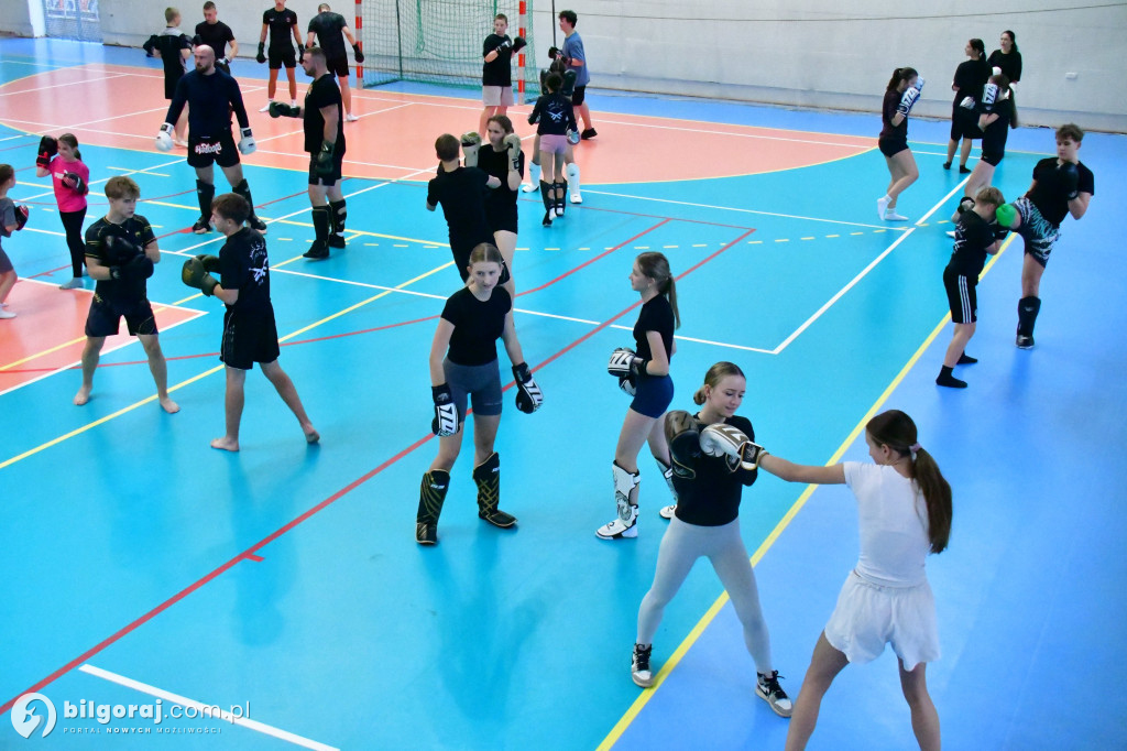 Mistrz Świata w Biłgoraju! Bartosz Botwina poprowadził seminarium MMA dla ponad 150 pasjonatów
