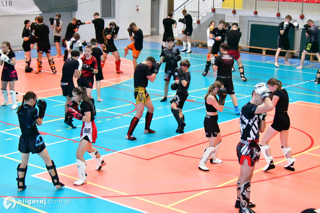 Mistrz Świata w Biłgoraju! Bartosz Botwina poprowadził seminarium MMA dla ponad 150 pasjonatów
