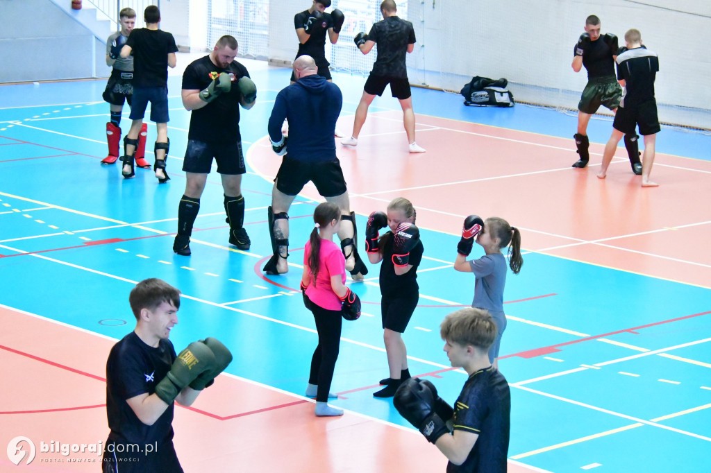 Mistrz Świata w Biłgoraju! Bartosz Botwina poprowadził seminarium MMA dla ponad 150 pasjonatów
