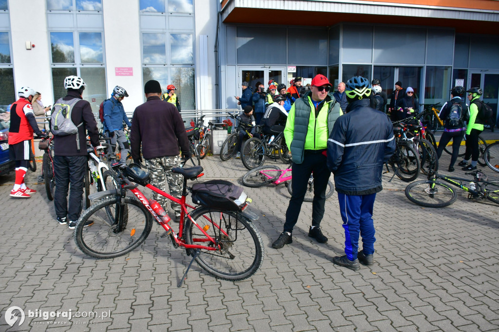 Rowerowe pożegnanie sezonu: Jesienny Rajd Rowerowy wyruszył z Biłgoraja
