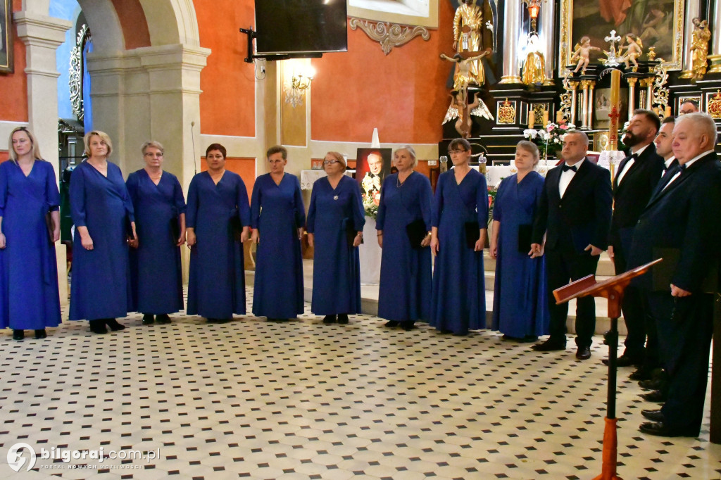 W rytmie wiary i tradycji: Siedem chórów w Koncercie Pieśni Maryjnej w Goraju