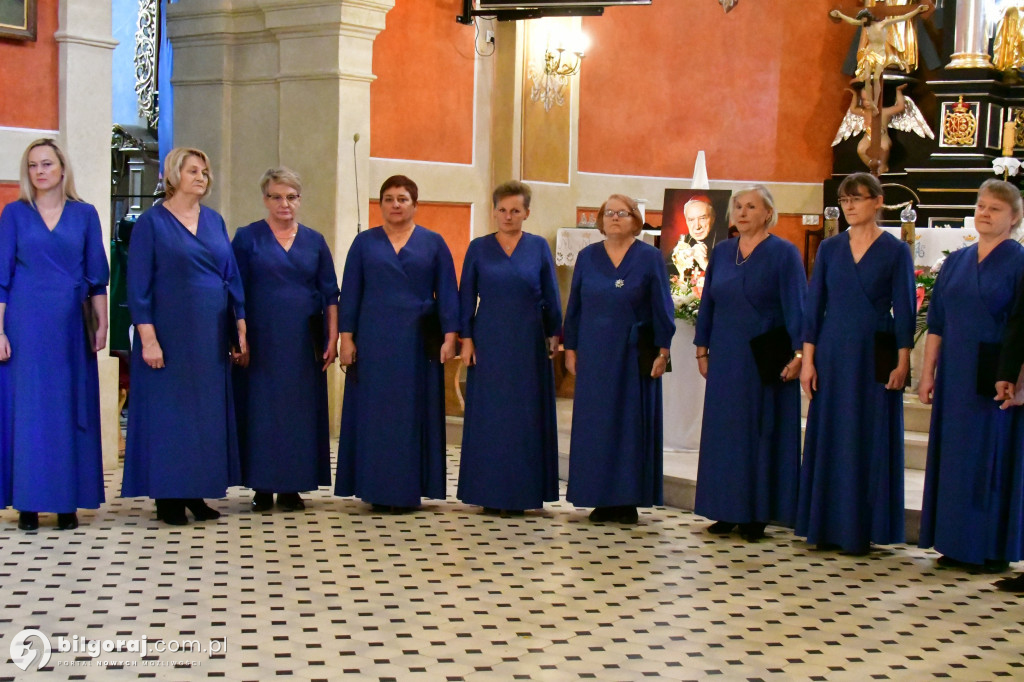 W rytmie wiary i tradycji: Siedem chórów w Koncercie Pieśni Maryjnej w Goraju