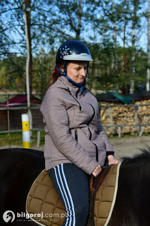 Hipoterapia łączy: Regionalne spotkanie osób niepełnosprawnych w Budziarzach