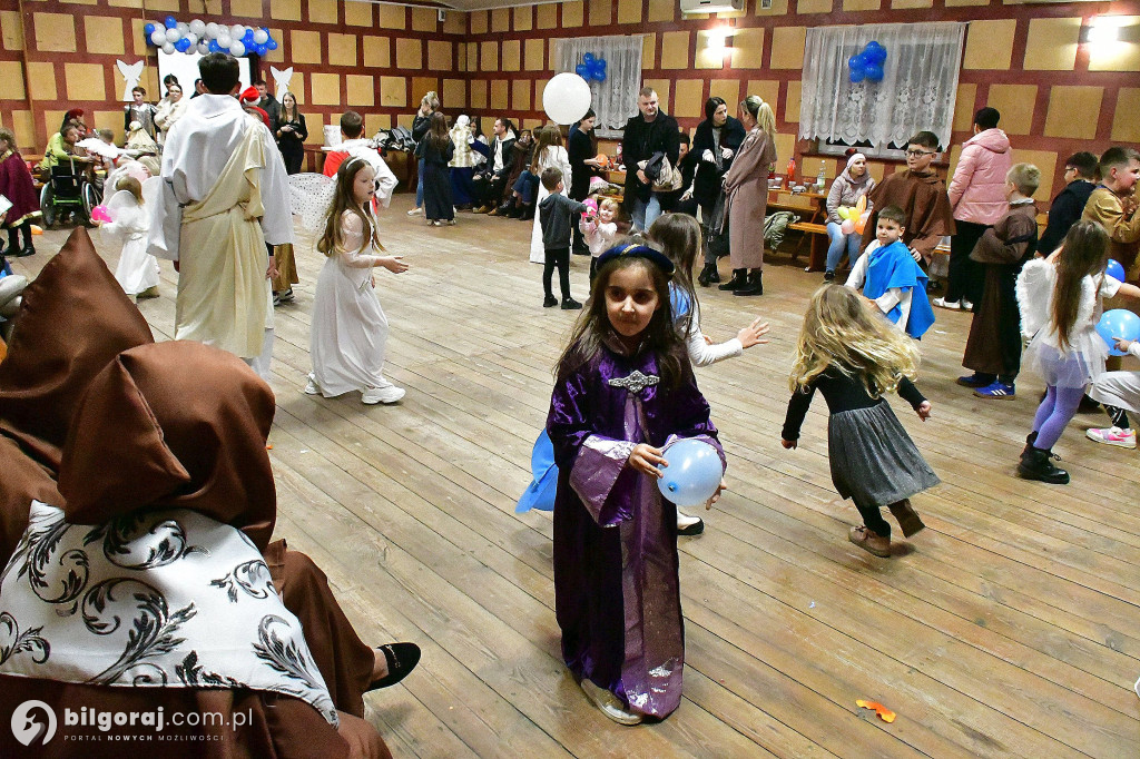 Bal Wszystkich Świętych w Tereszpolu promował pozytywne wzorce