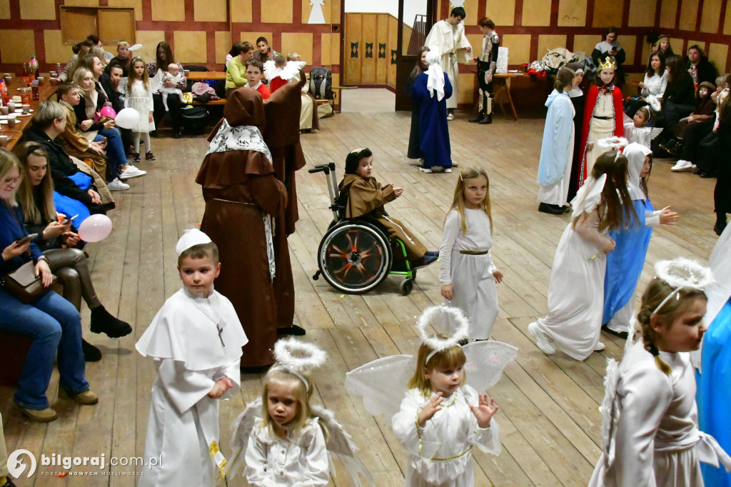 Bal Wszystkich Świętych w Tereszpolu promował pozytywne wzorce