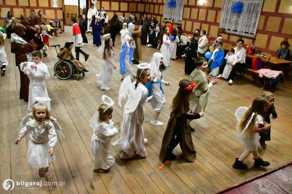 Bal Wszystkich Świętych w Tereszpolu promował pozytywne wzorce