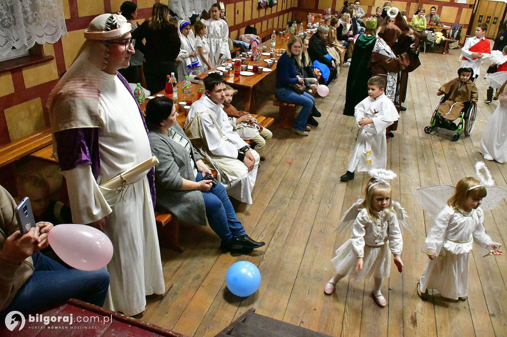 Bal Wszystkich Świętych w Tereszpolu promował pozytywne wzorce