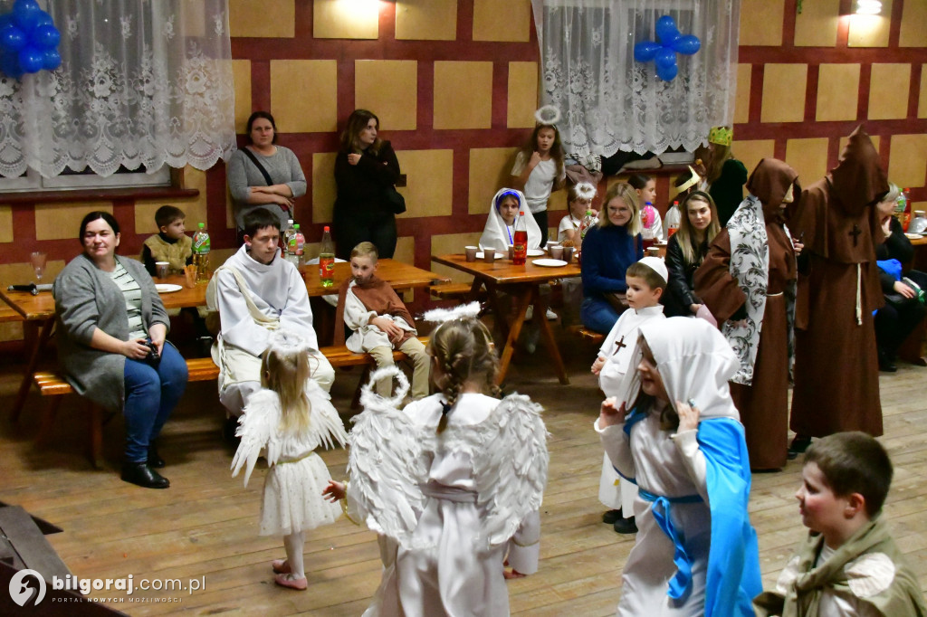 Bal Wszystkich Świętych w Tereszpolu promował pozytywne wzorce