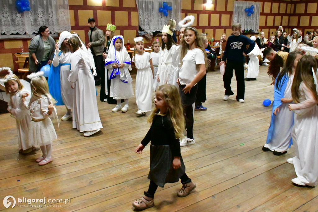 Bal Wszystkich Świętych w Tereszpolu promował pozytywne wzorce