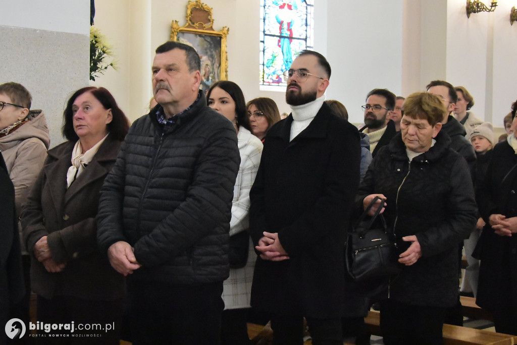 Uroczystość Wszystkich Świętych w Biłgoraju. Procesja w sanktuarium