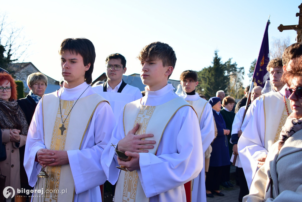 Uroczystość Wszystkich Świętych w Biłgoraju. Procesja w sanktuarium