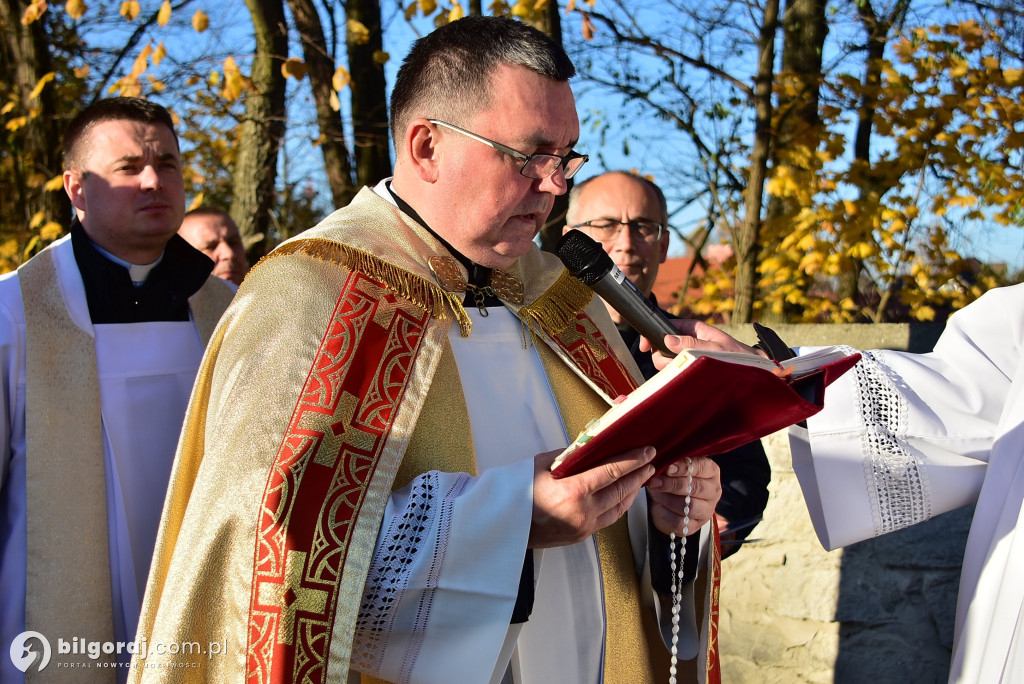 Uroczystość Wszystkich Świętych w Biłgoraju. Procesja w sanktuarium