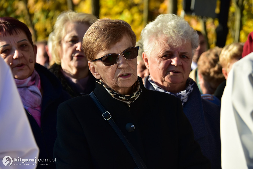 Uroczystość Wszystkich Świętych w Biłgoraju. Procesja w sanktuarium
