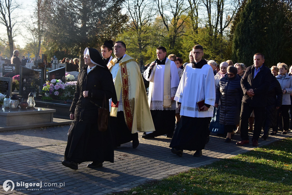 Uroczystość Wszystkich Świętych w Biłgoraju. Procesja w sanktuarium