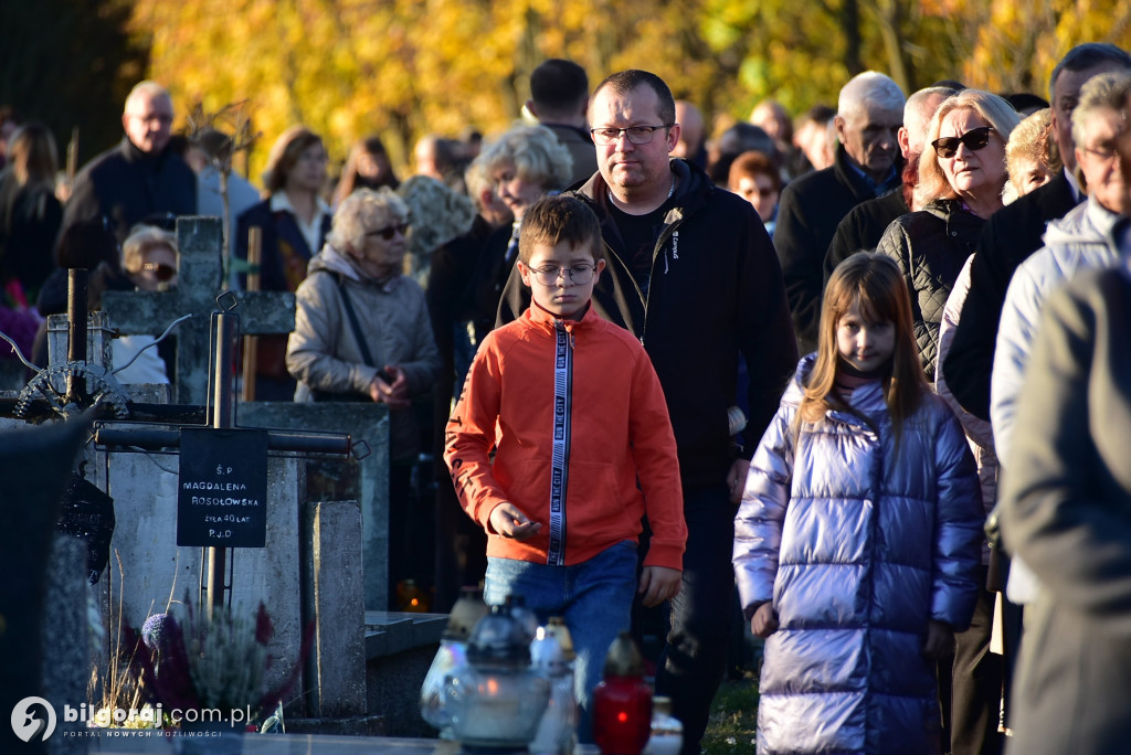 Uroczystość Wszystkich Świętych w Biłgoraju. Procesja w sanktuarium