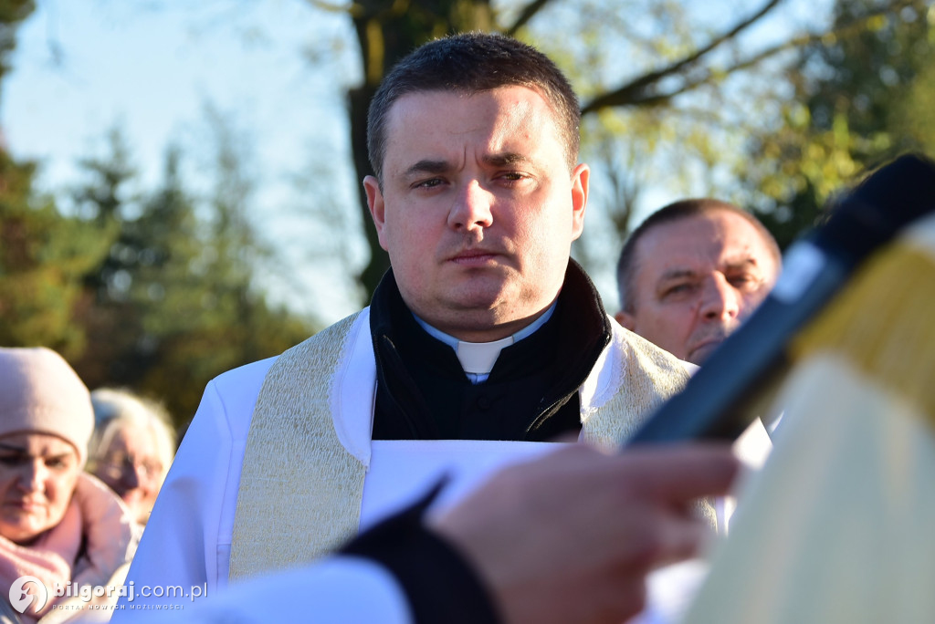 Uroczystość Wszystkich Świętych w Biłgoraju. Procesja w sanktuarium