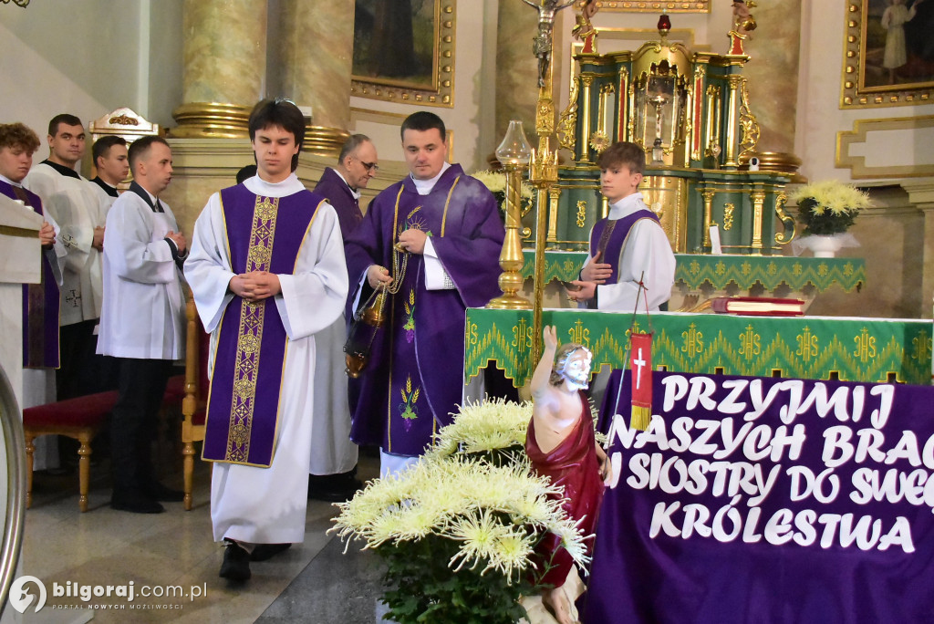 Dzień Zaduszny w biłgorajskim sanktuarium