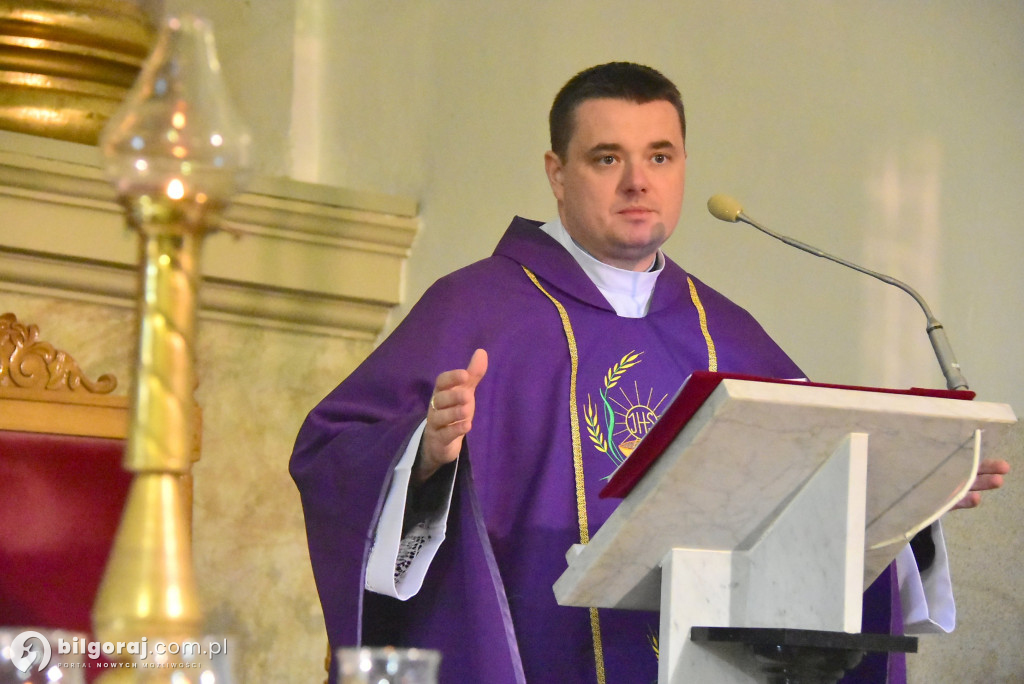 Dzień Zaduszny w biłgorajskim sanktuarium