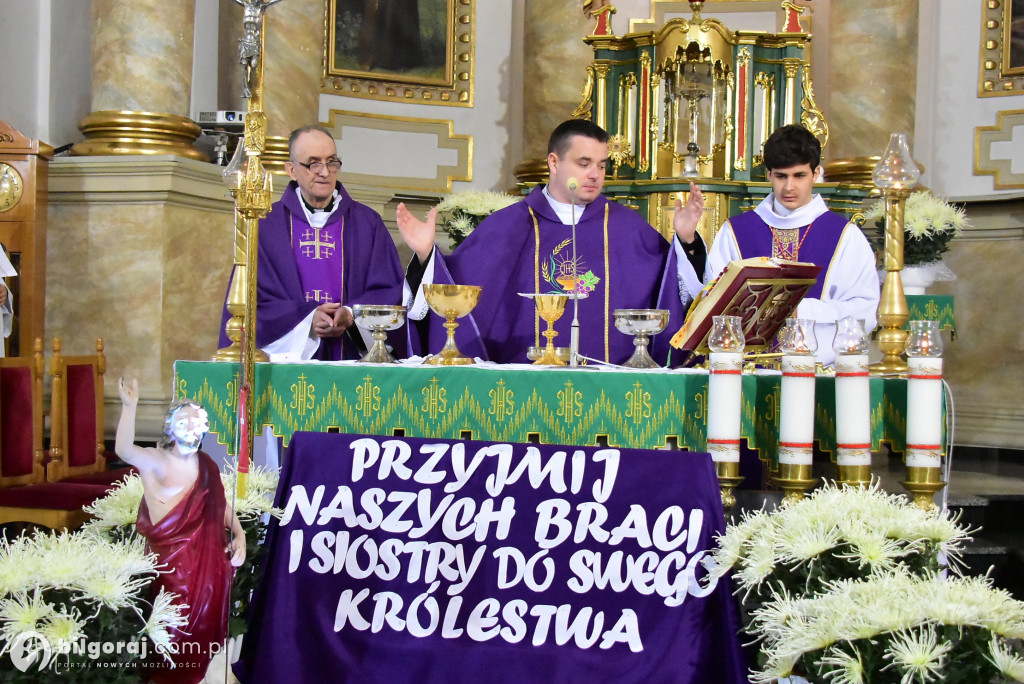 Dzień Zaduszny w biłgorajskim sanktuarium