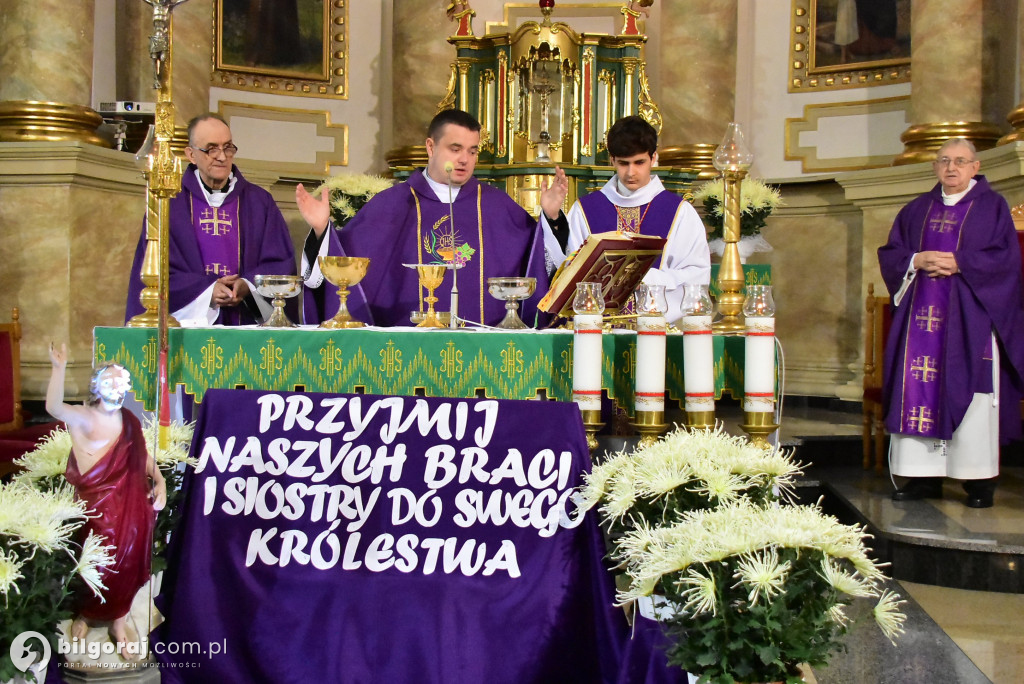 Dzień Zaduszny w biłgorajskim sanktuarium