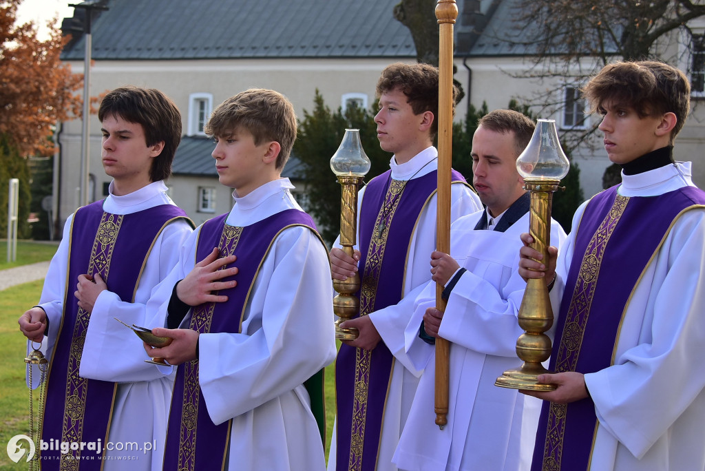 Dzień Zaduszny w biłgorajskim sanktuarium