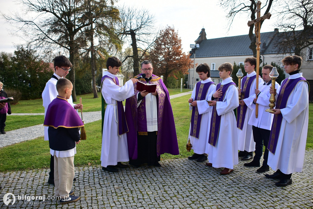 Dzień Zaduszny w biłgorajskim sanktuarium