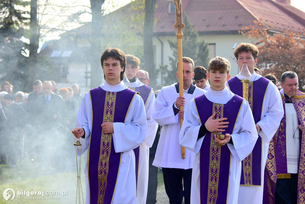 Dzień Zaduszny w biłgorajskim sanktuarium