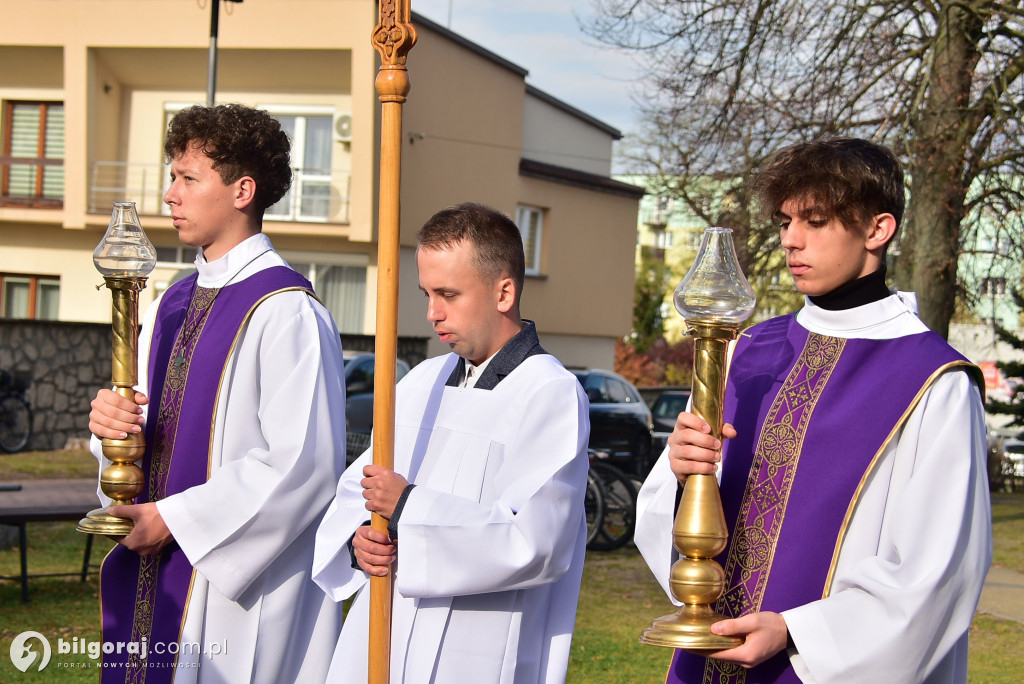 Dzień Zaduszny w biłgorajskim sanktuarium