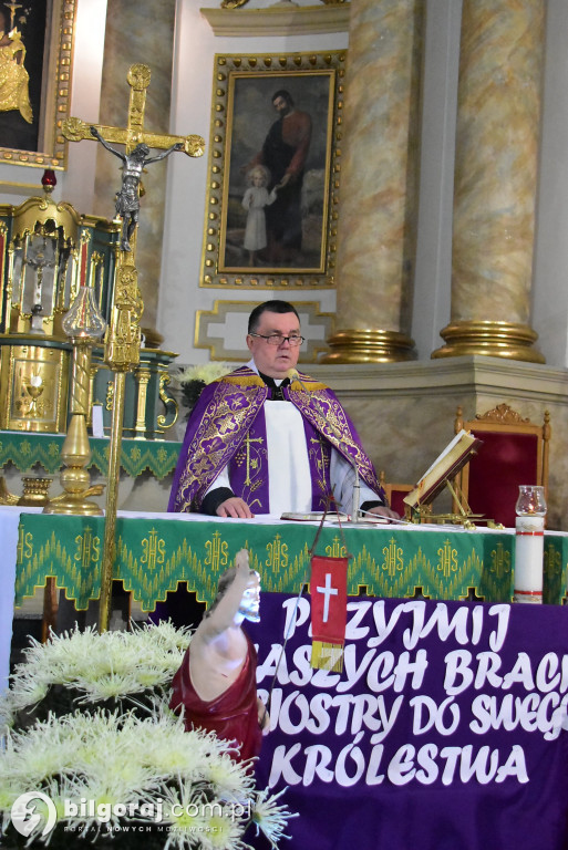 Dzień Zaduszny w biłgorajskim sanktuarium