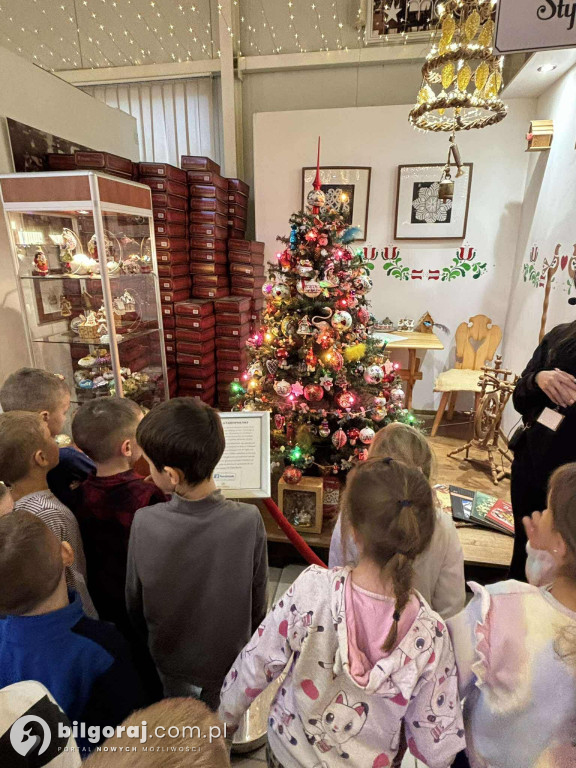 Jak powstają bombki? Wycieczka przedszkolaków z Biłgoraja
