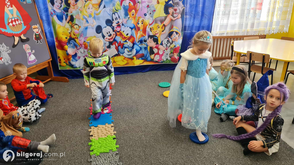 Dzień Postaci z Bajek w przedszkolu w Dereźni Solskiej