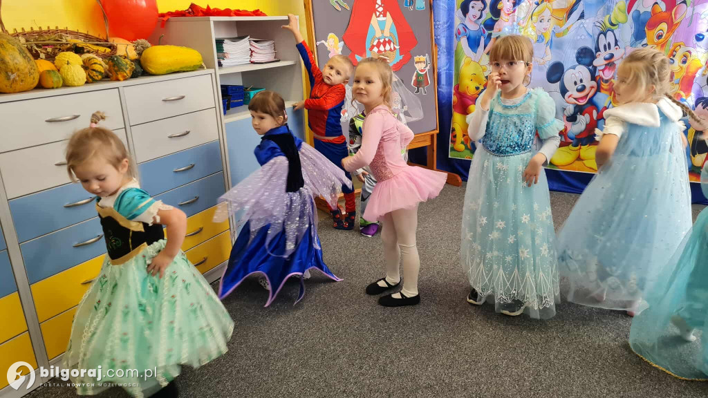 Dzień Postaci z Bajek w przedszkolu w Dereźni Solskiej
