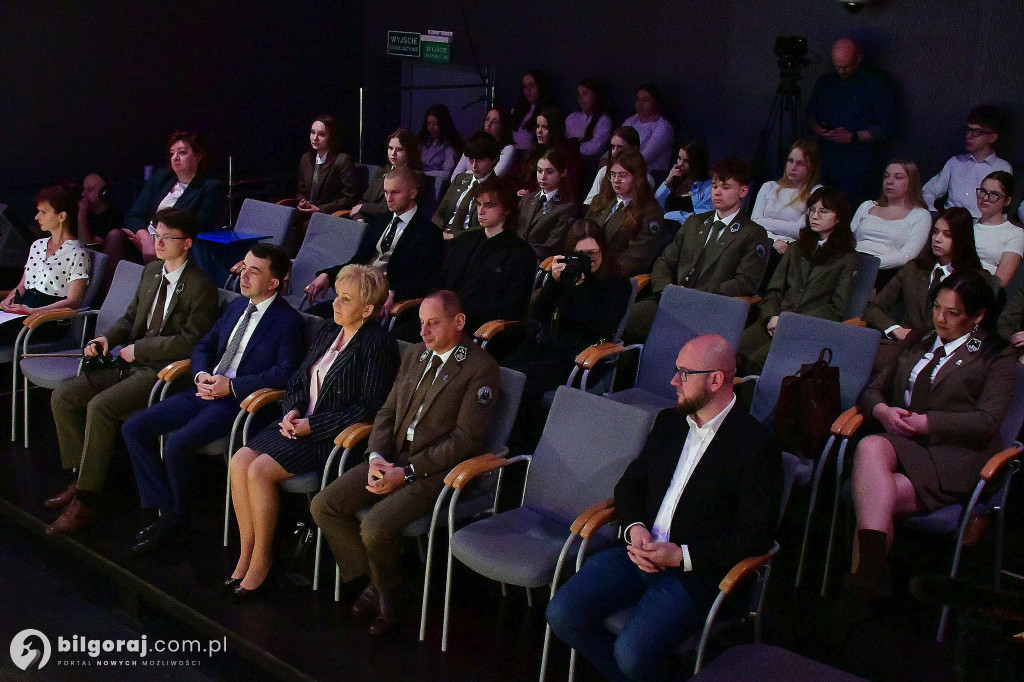 Bitwa na argumenty w BCK: Biłgorajskie uczniowie rozpoczęli mistrzostwa