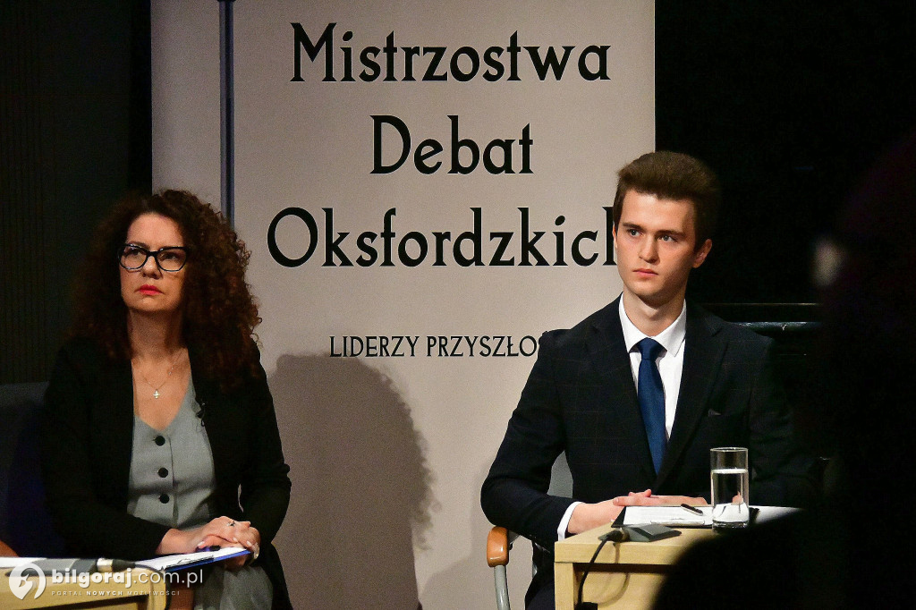 Bitwa na argumenty w BCK: Biłgorajskie uczniowie rozpoczęli mistrzostwa